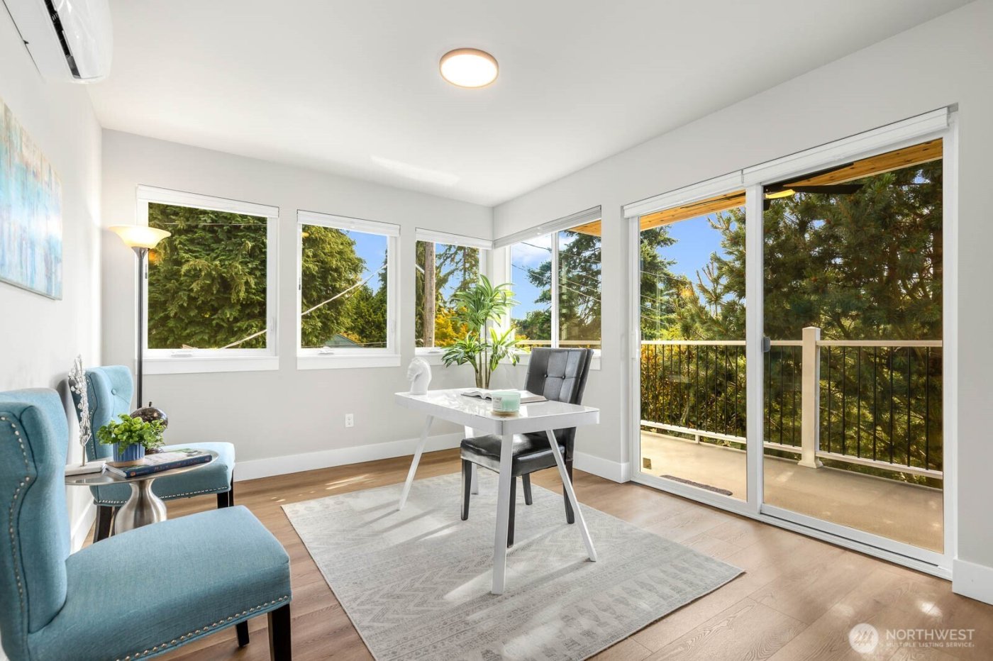 4326 A SW Mills Street , Seattle, WA 98136