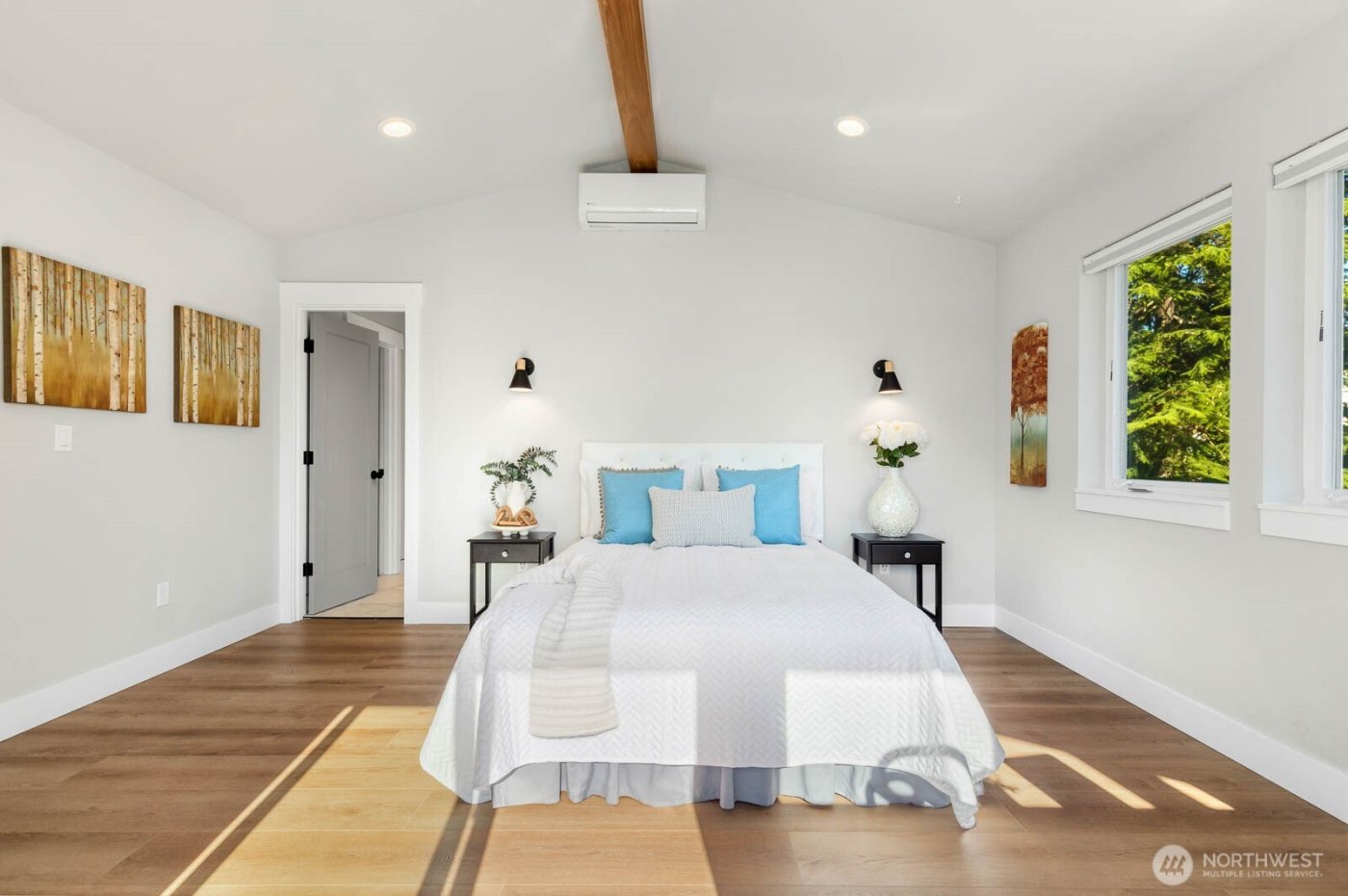 4326 A SW Mills Street , Seattle, WA 98136