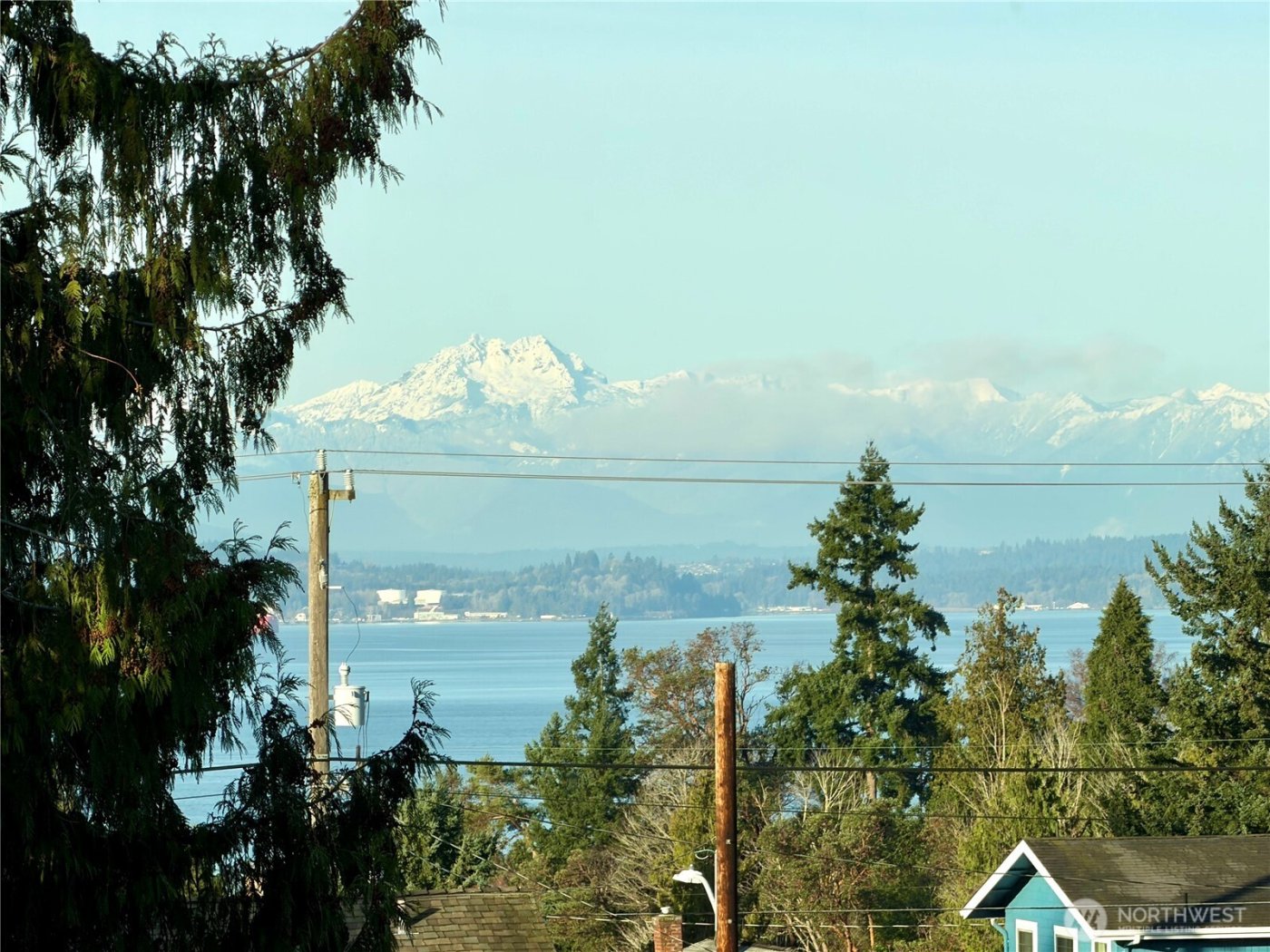 4326 A SW Mills Street , Seattle, WA 98136