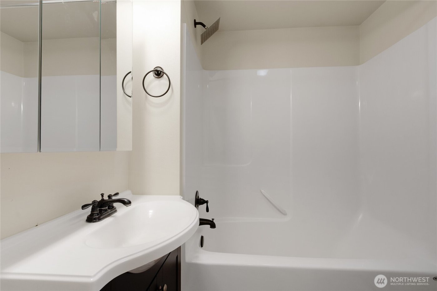 9022 Lorraine Avenue S, Lakewood, WA 98499