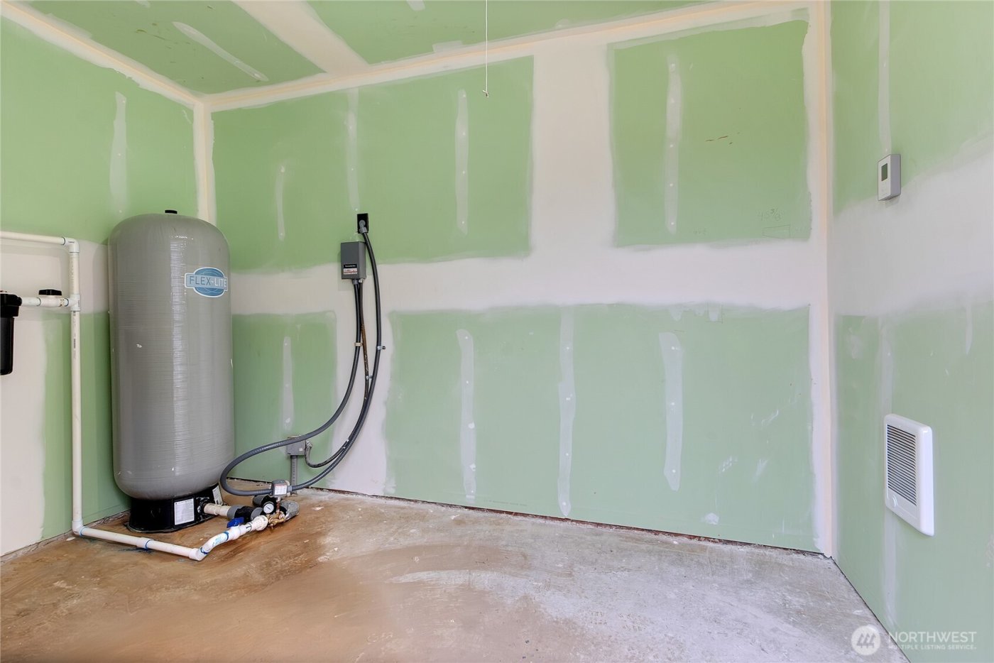 21215 Orting Kapowsin Hwy E , Graham, WA 98338