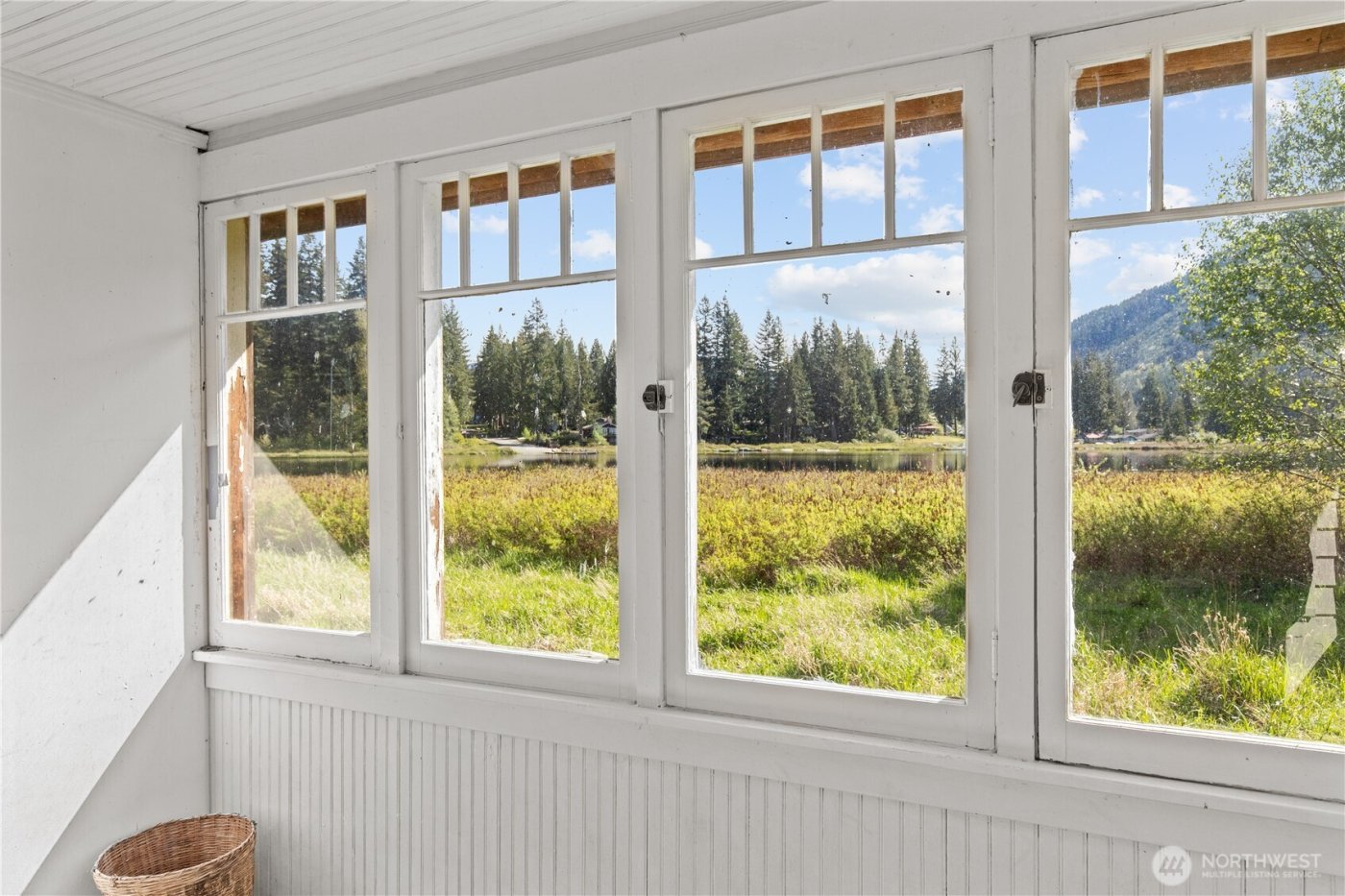 27525 W Lake Riley Road , Arlington, WA 98223