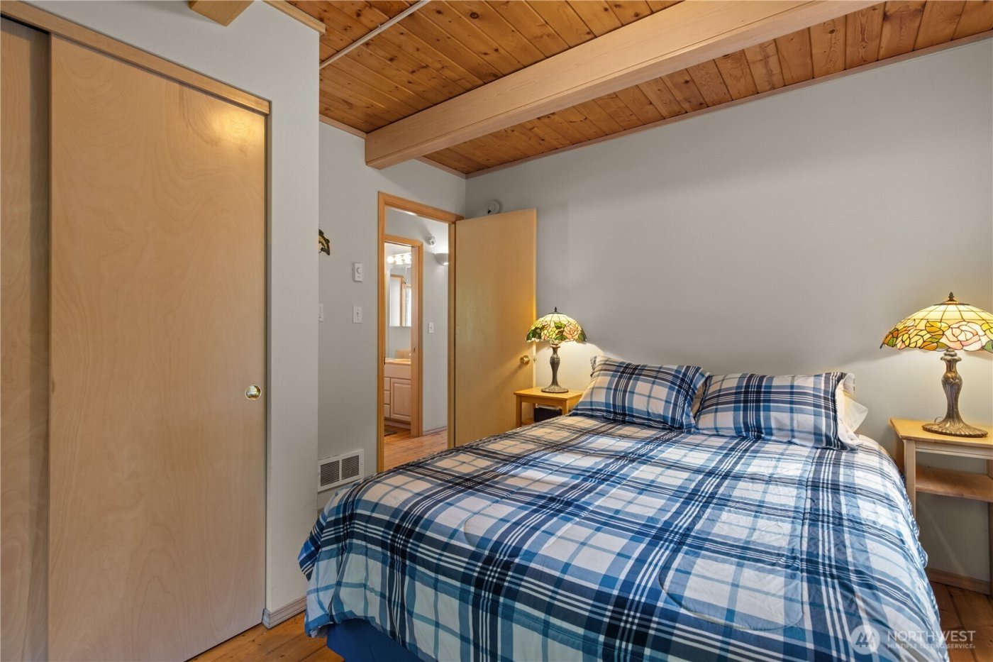 27525 W Lake Riley Road , Arlington, WA 98223