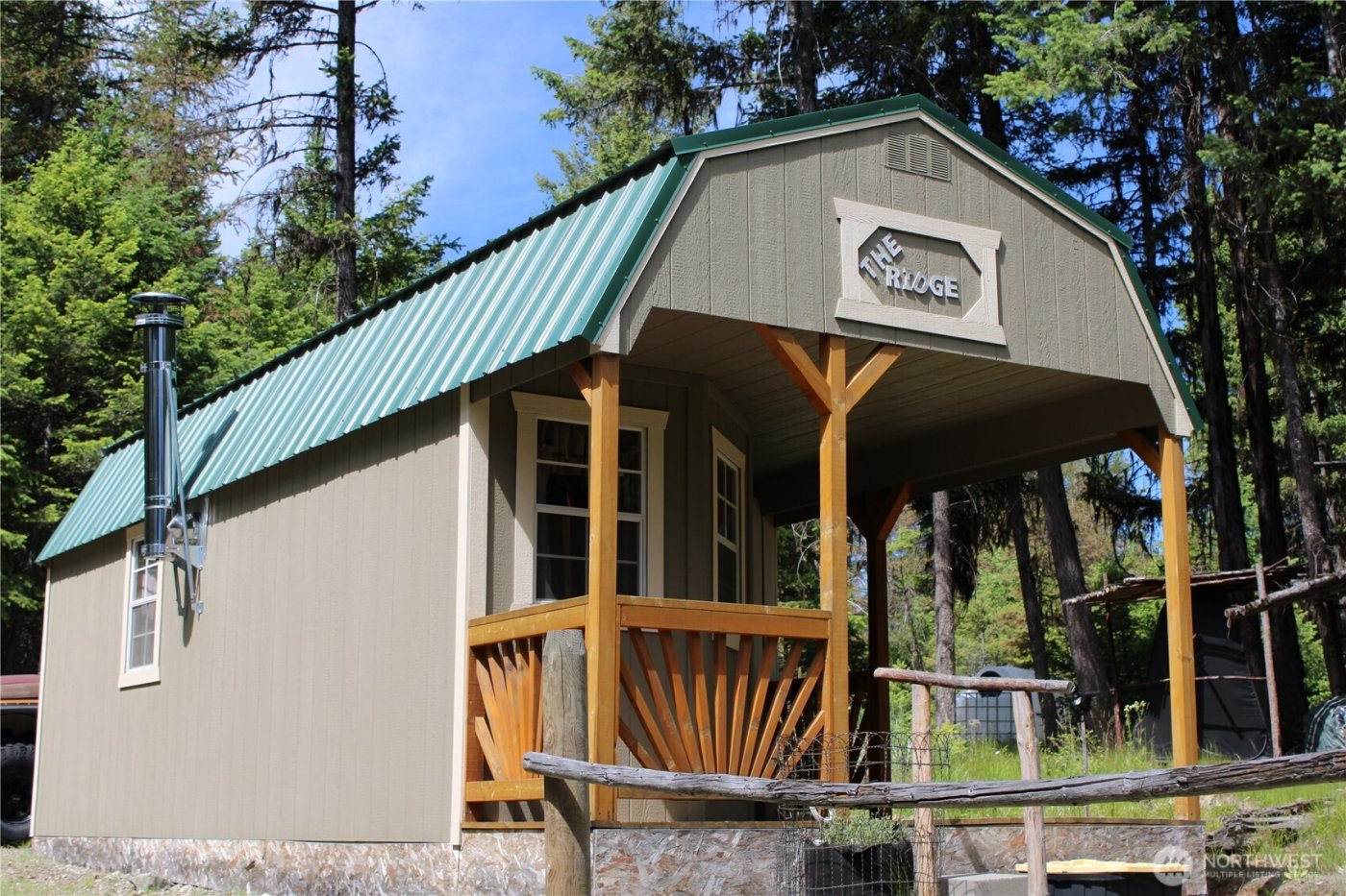 325 Pontiac Ridge , Tonasket, WA 98855