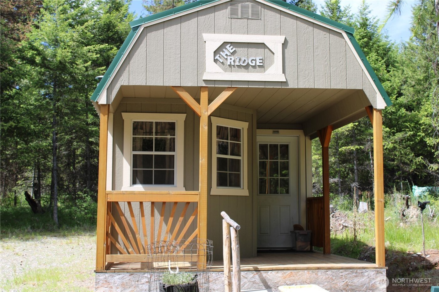 325 Pontiac Ridge , Tonasket, WA 98855