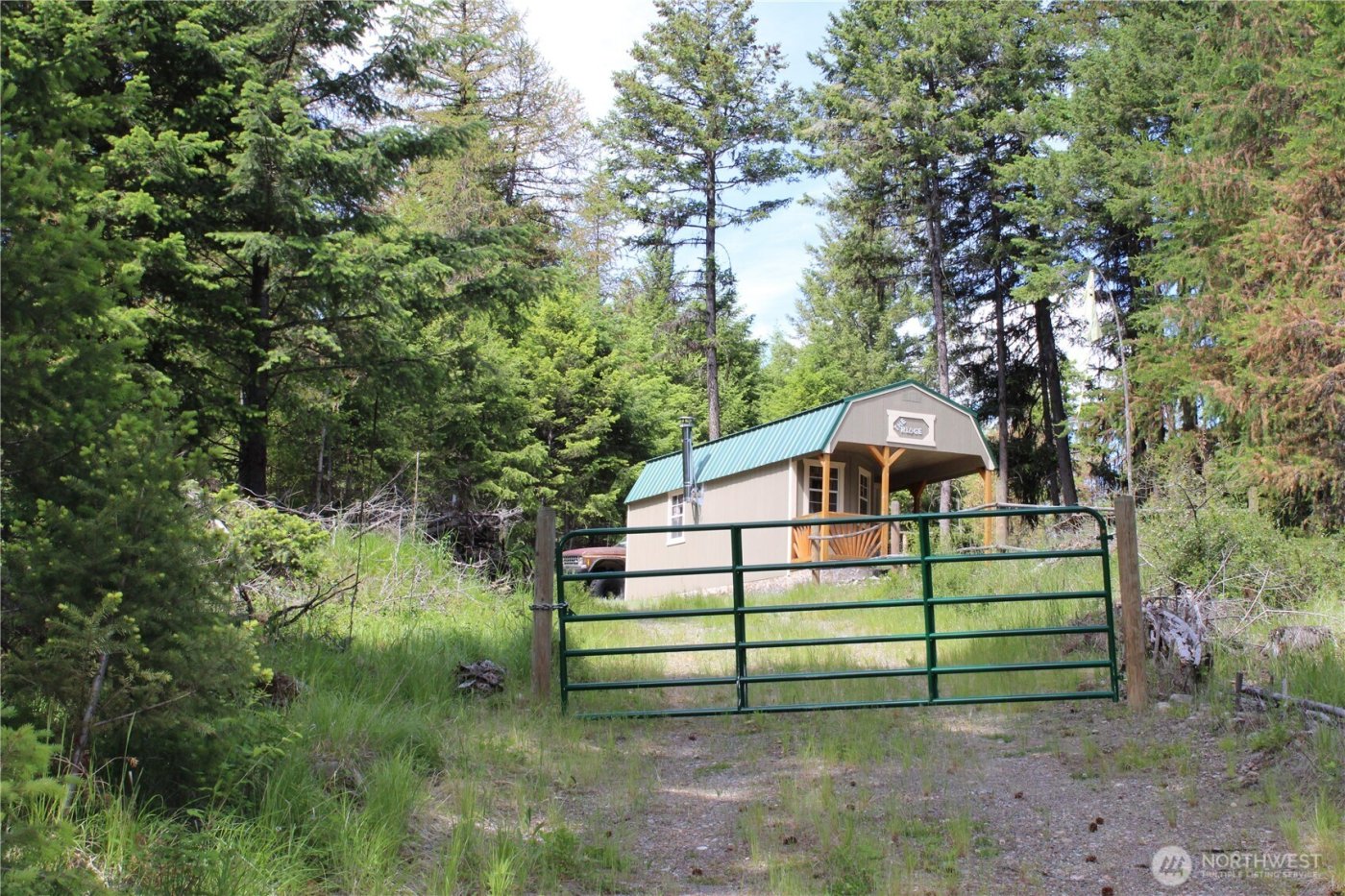 325 Pontiac Ridge , Tonasket, WA 98855