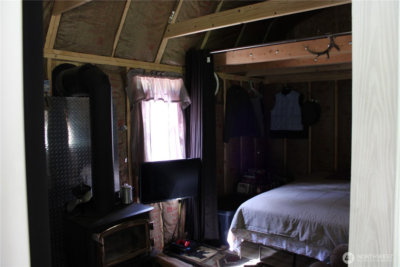 325 Pontiac Ridge , Tonasket, WA 98855