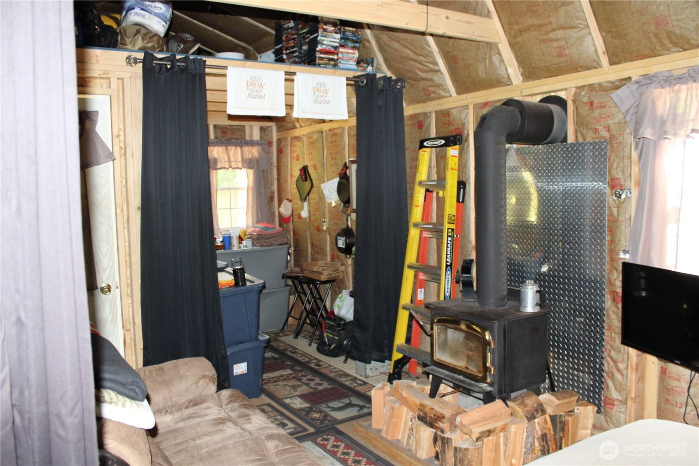 325 Pontiac Ridge , Tonasket, WA 98855