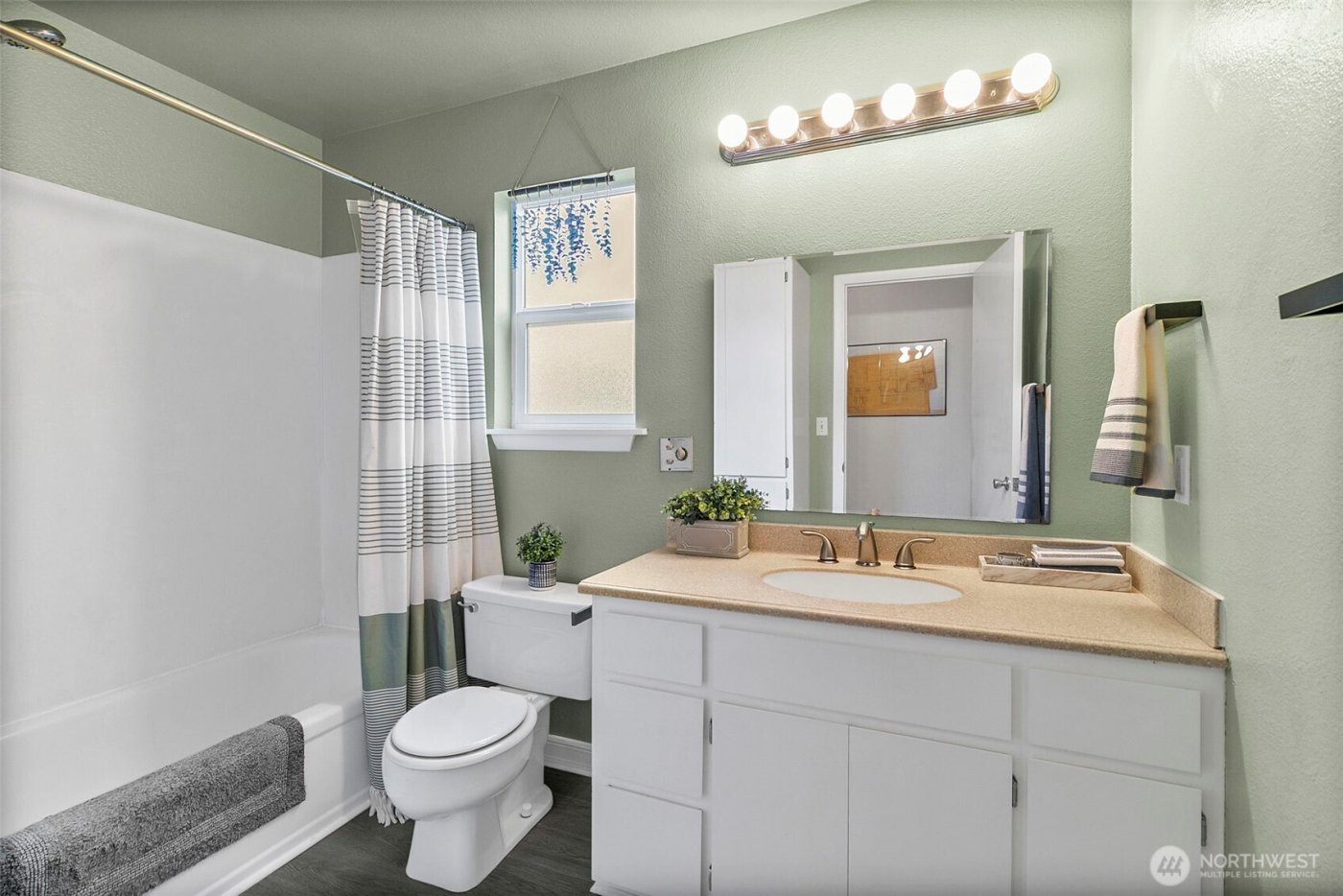 269 S Cedar Street , Buckley, WA 98321-2803