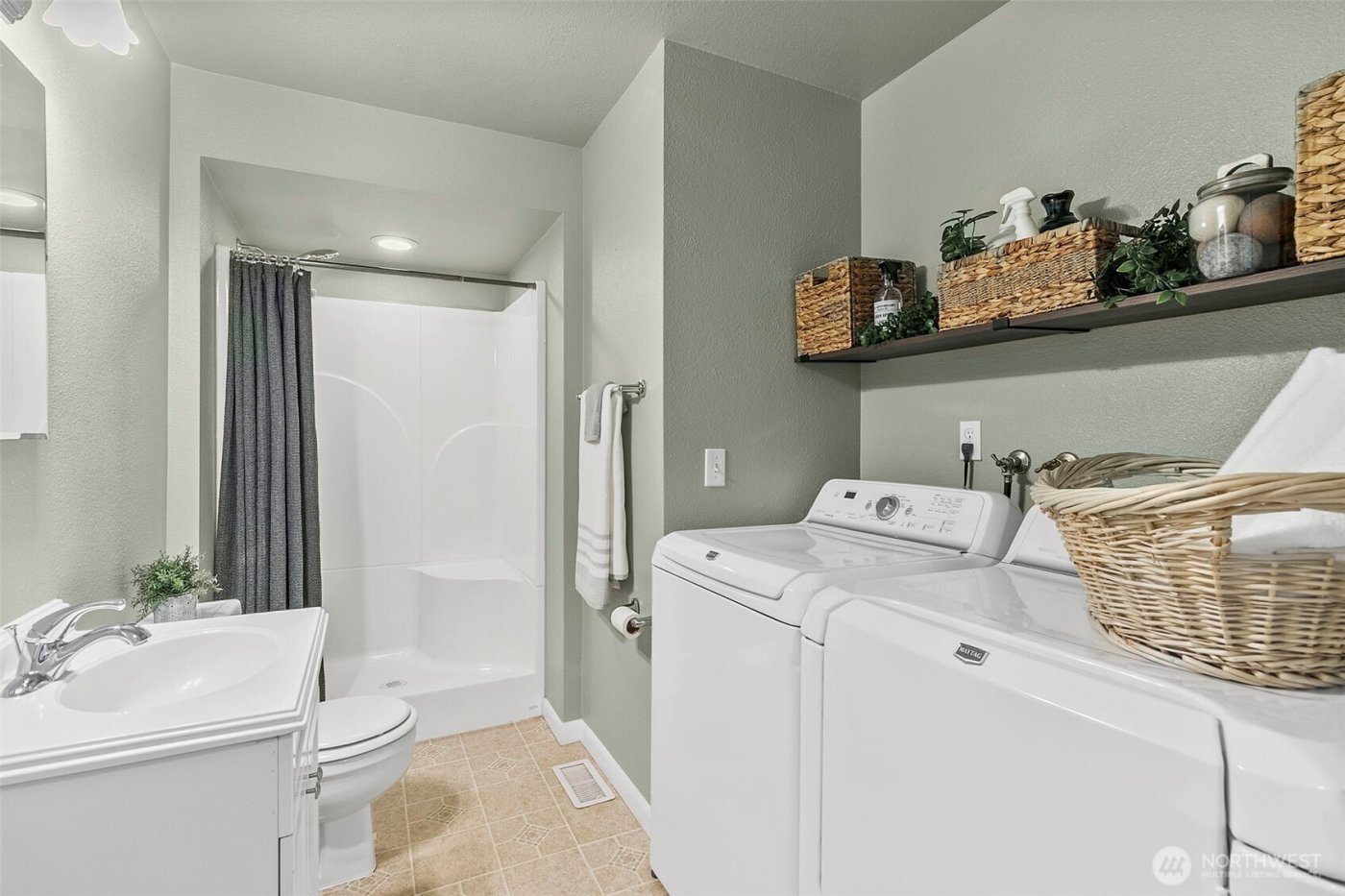 269 S Cedar Street , Buckley, WA 98321-2803