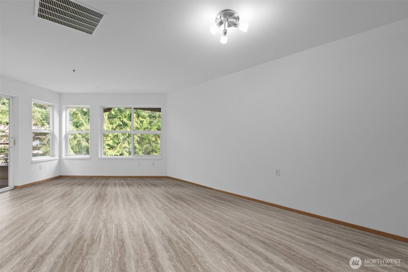 1822 152nd Avenue NE #E-308, Bellevue, WA 98007