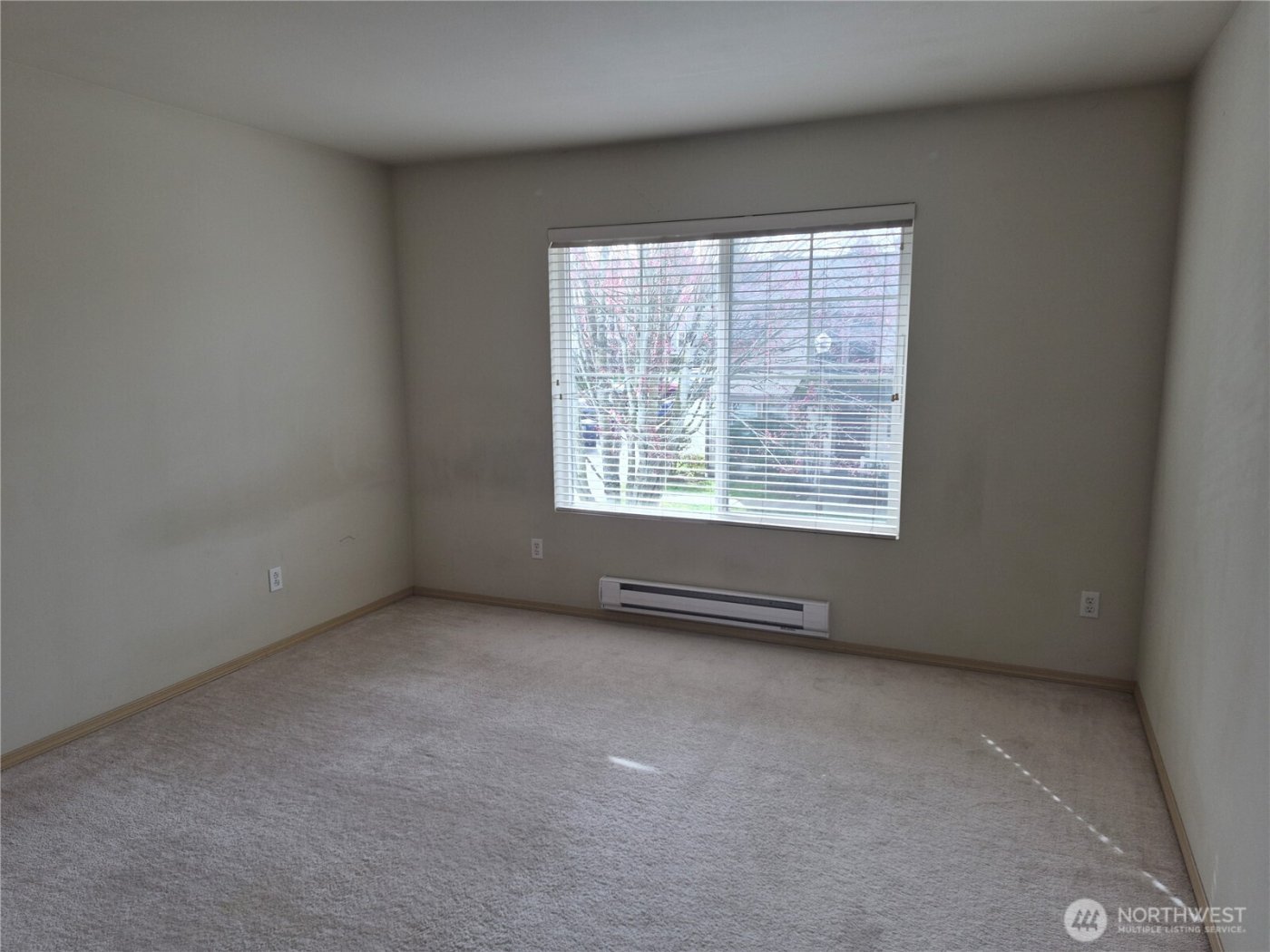 1725 E 41st , Tacoma, WA 98404