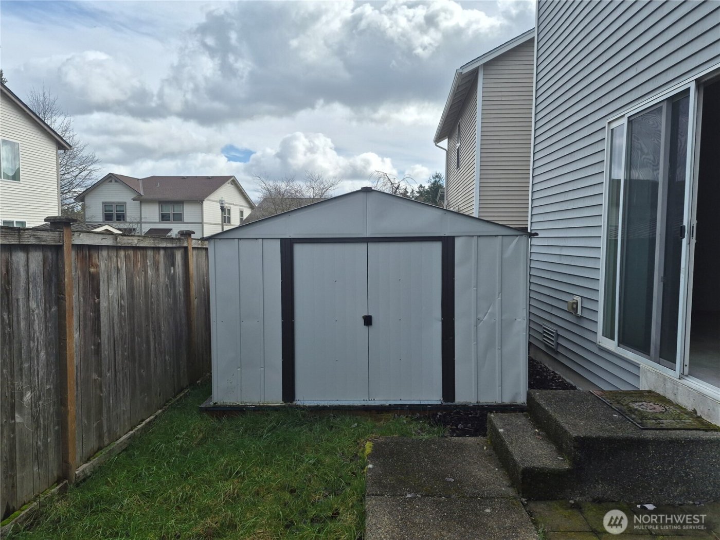 1725 E 41st , Tacoma, WA 98404