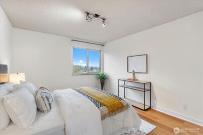 732 11th Avenue E #404, Seattle, WA 98102 - Photo 22