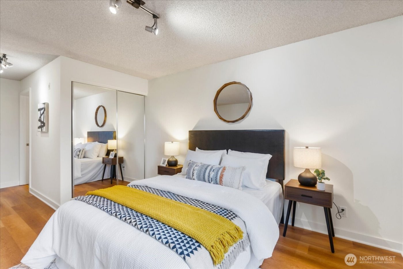 732 11th Avenue E #404, Seattle, WA 98102