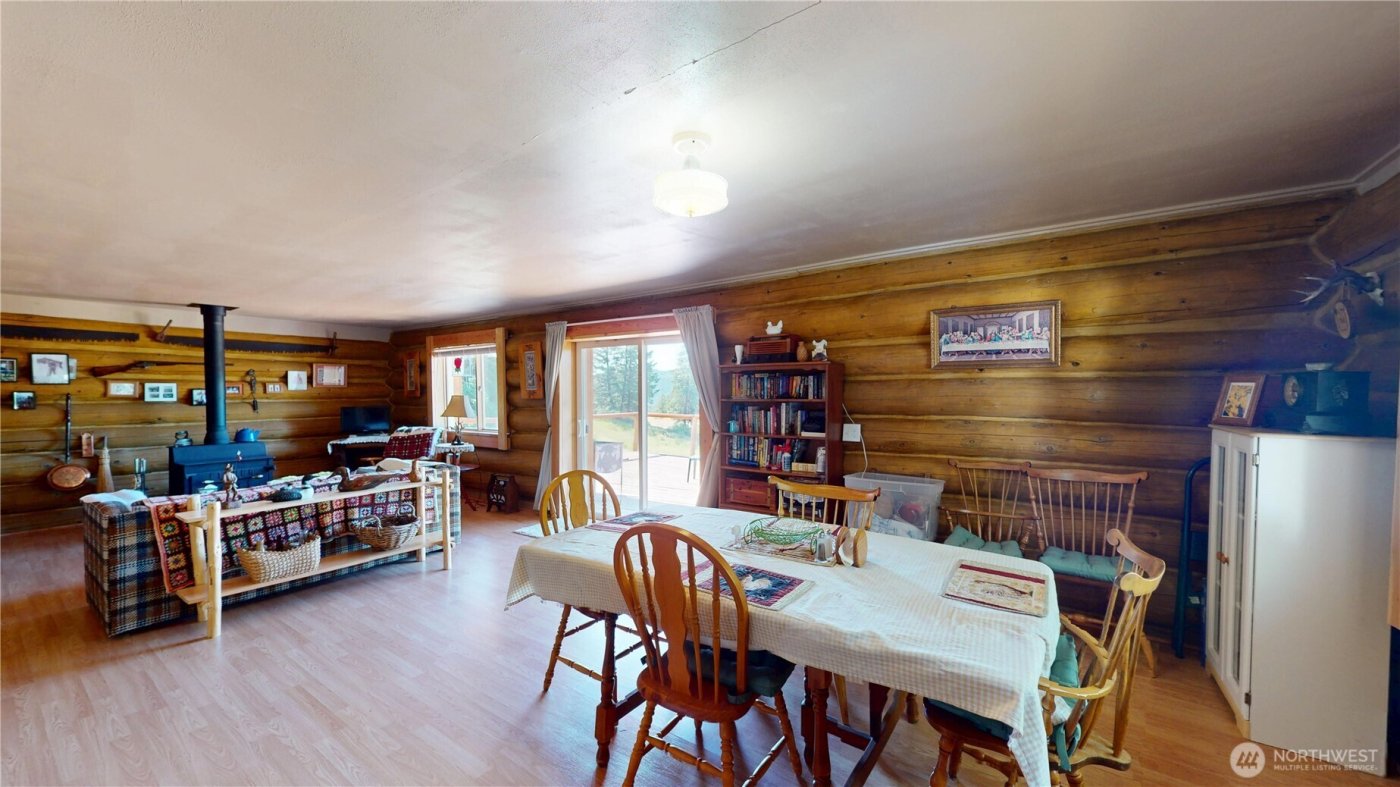 100 Spring Meadow Lane , Oroville, WA 98844