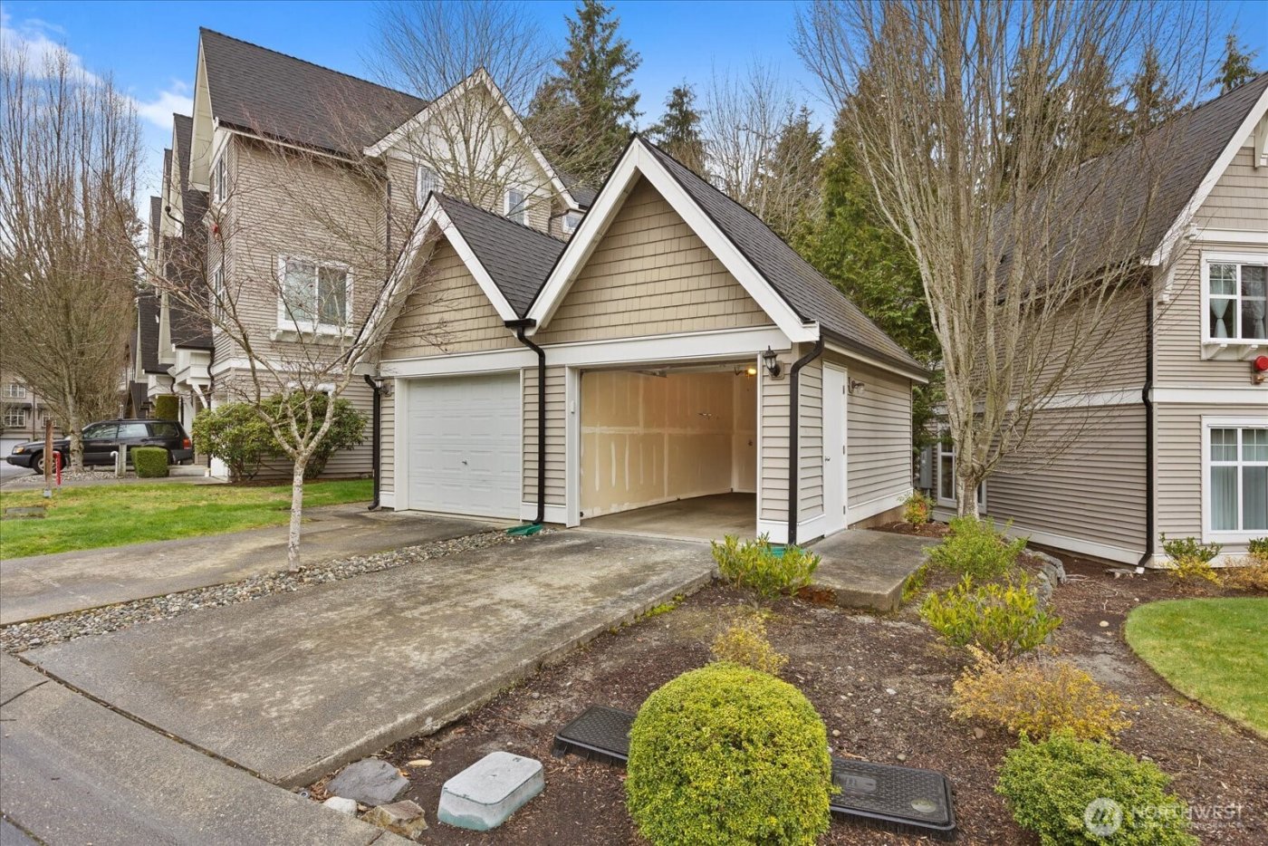 22668 NE Alder Crest Lane , Redmond, WA 98053