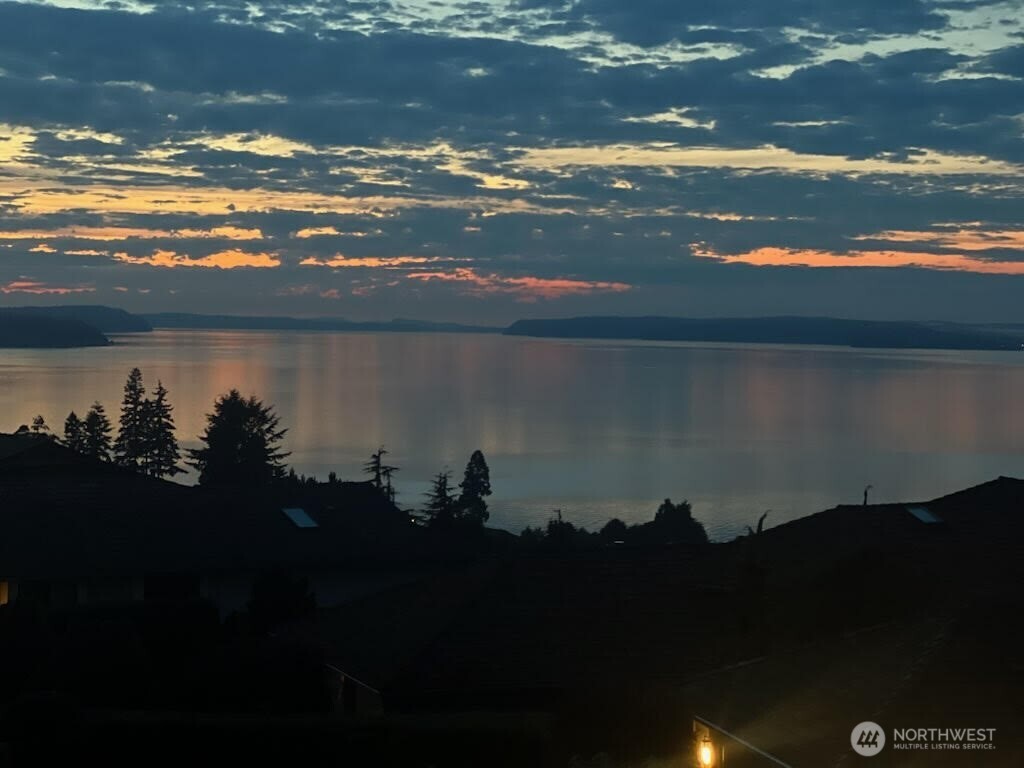 1621 Edgemoor Lane , Everett, WA 98203