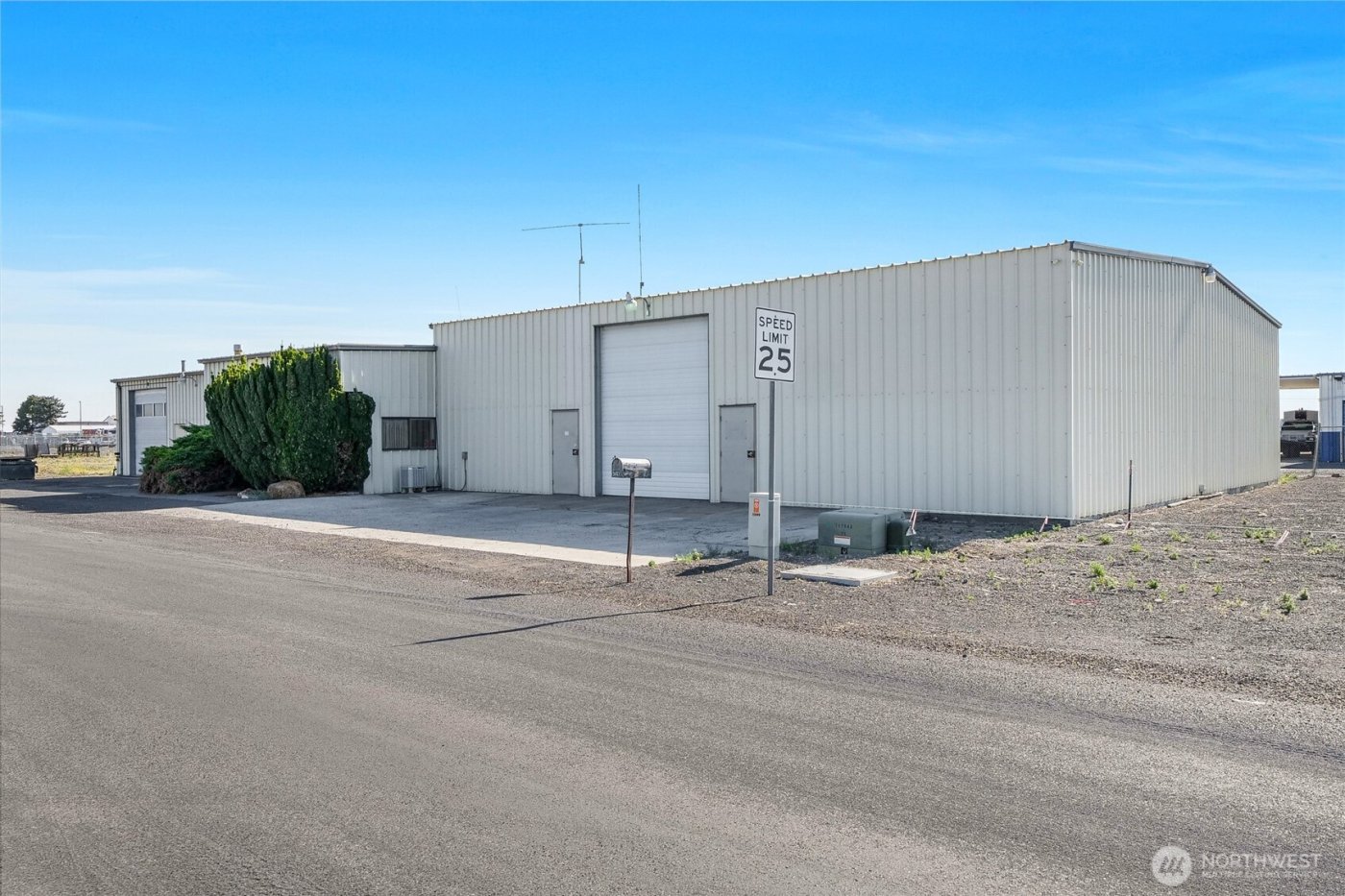 3057 NE Bell Road , Moses Lake, WA 98837