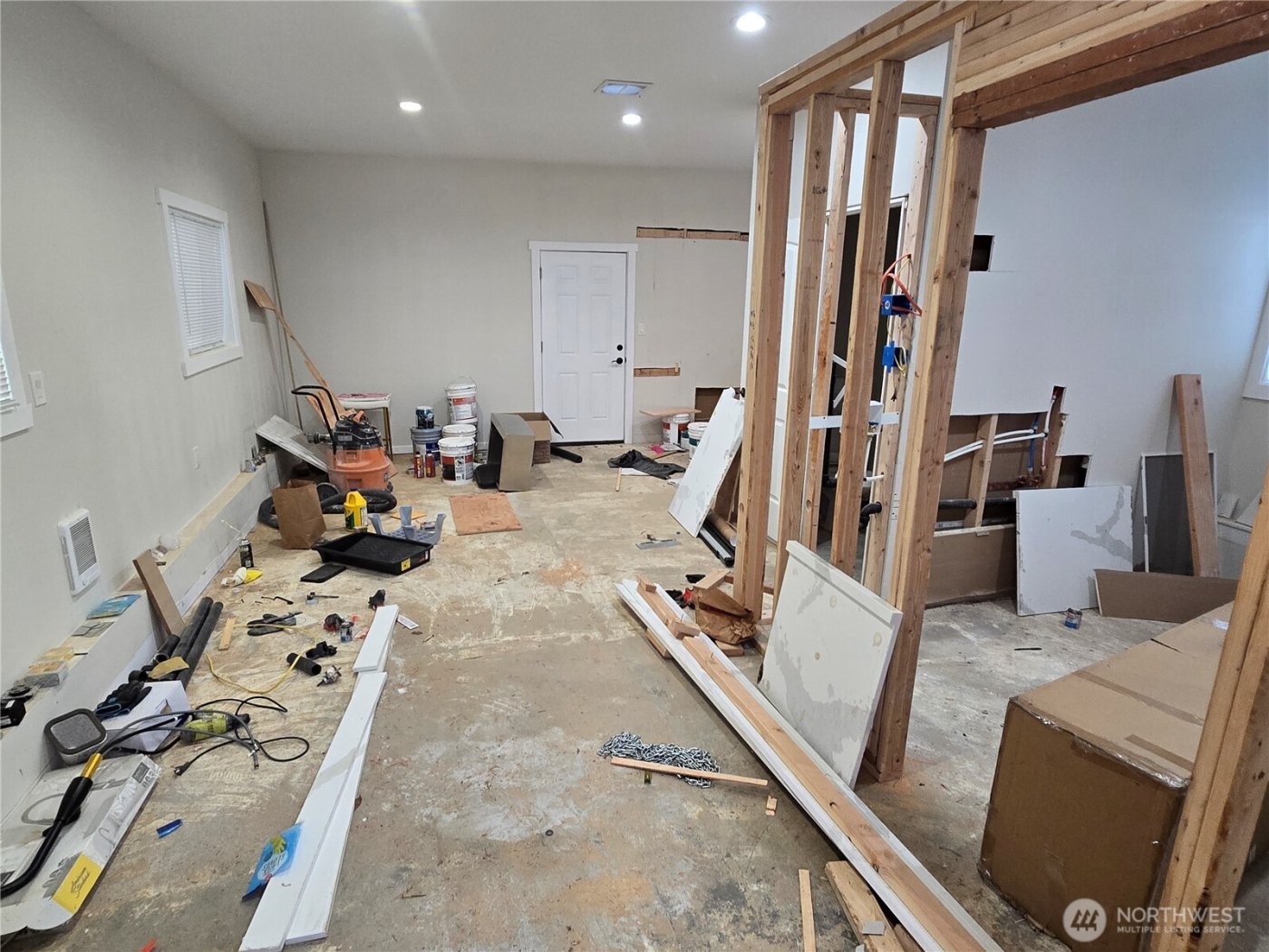 8405 24th Avenue SW, Seattle, WA 98106-2210