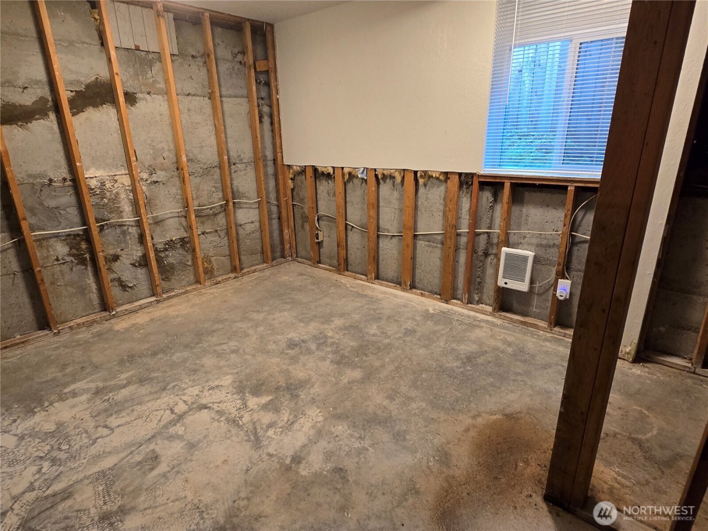 8405 24th Avenue SW, Seattle, WA 98106-2210