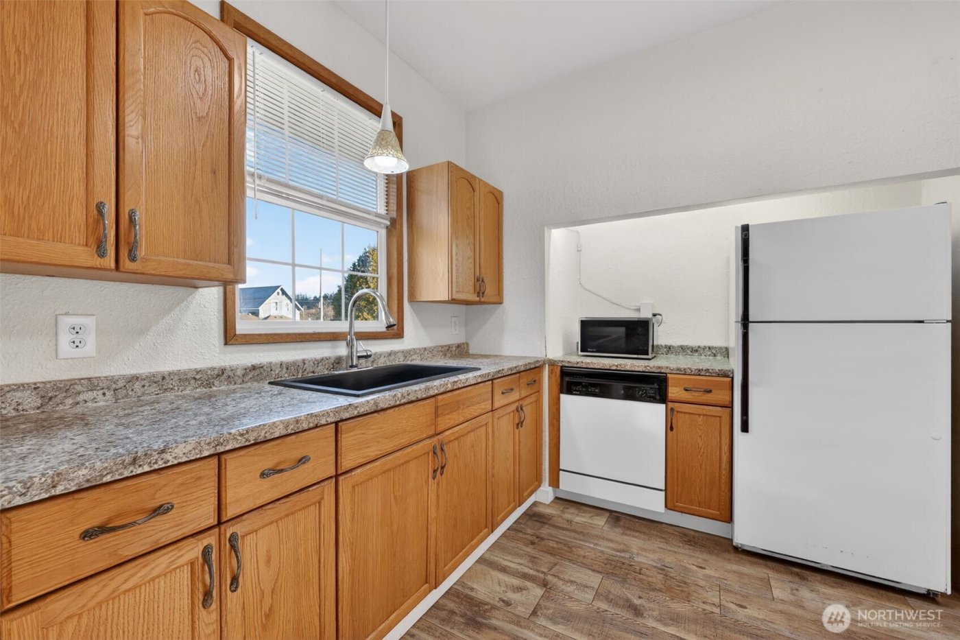 704 Lincoln Street , Hoquiam, WA 98550