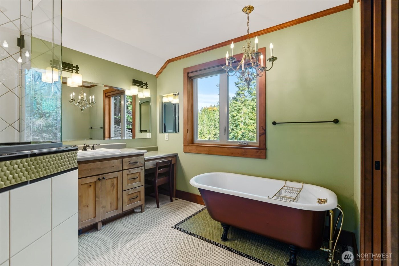 824 Huntrick Drive , Cle Elum, WA 98922