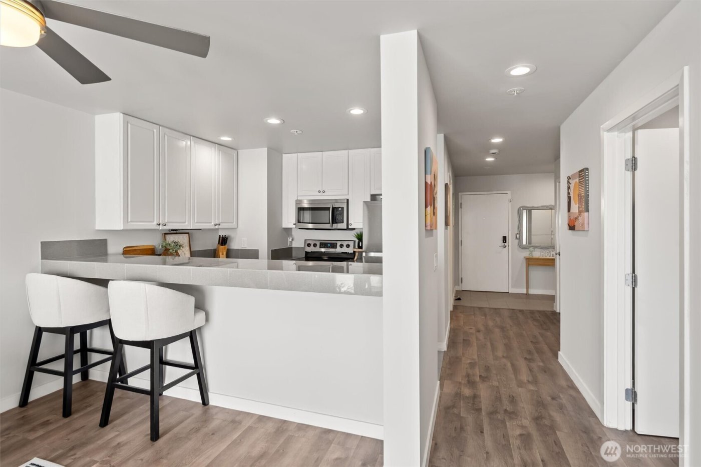 321 10th Avenue S #705, Seattle, WA 98104