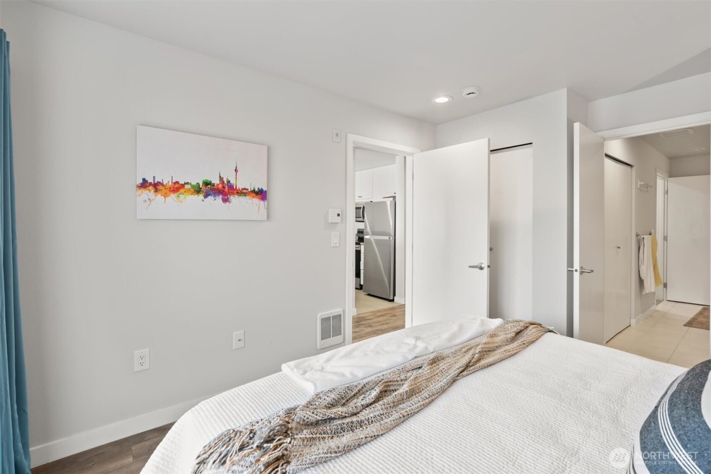 321 10th Avenue S #705, Seattle, WA 98104