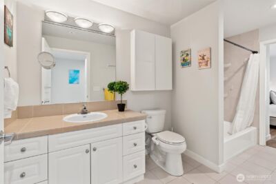 321 10th Avenue S #705, Seattle, WA 98104 - Photo 22