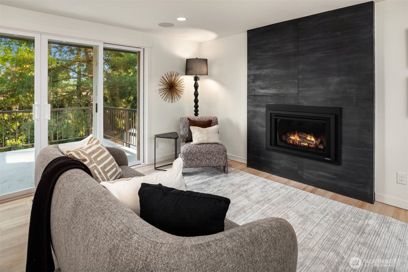 1023 109th Avenue SE, Bellevue, WA 98004