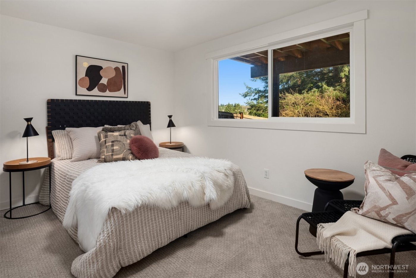 1023 109th Avenue SE, Bellevue, WA 98004