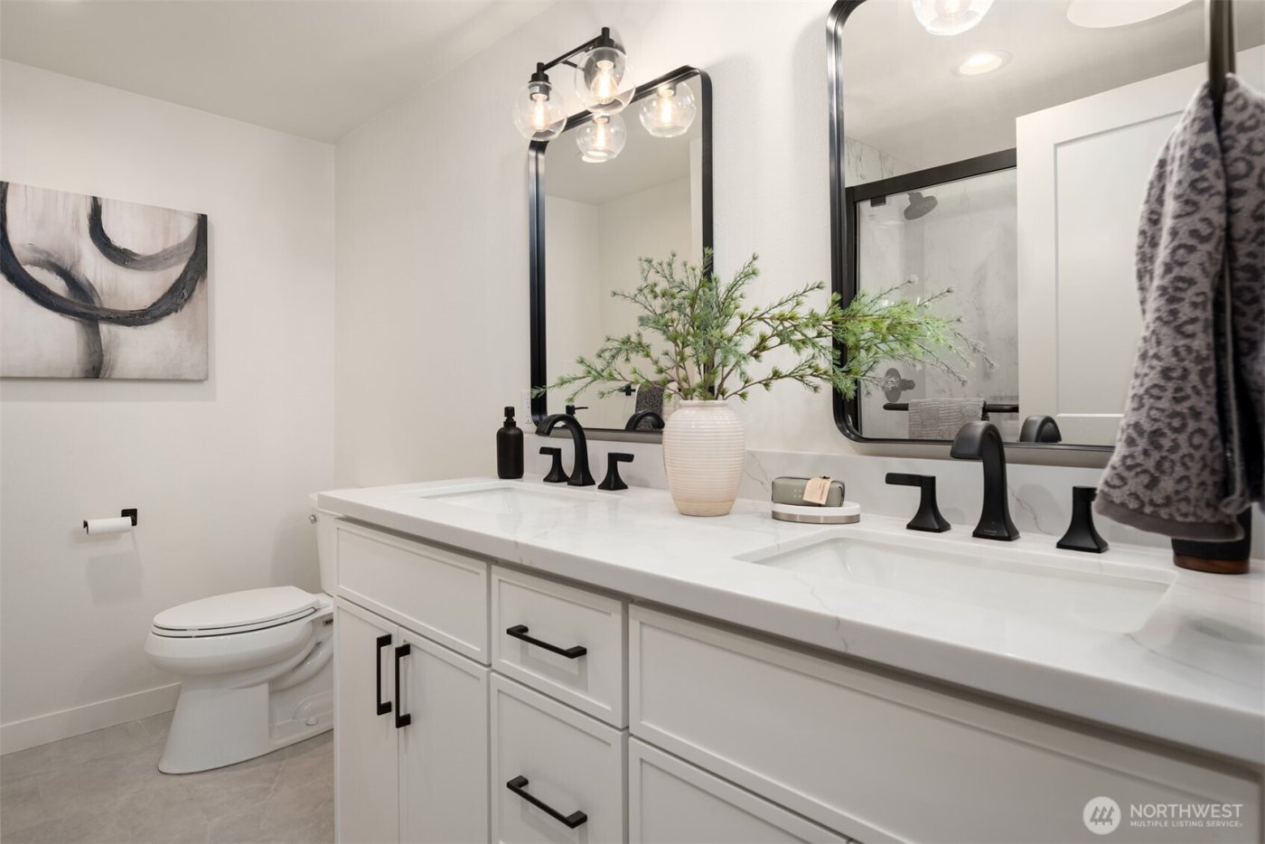 1023 109th Avenue SE, Bellevue, WA 98004