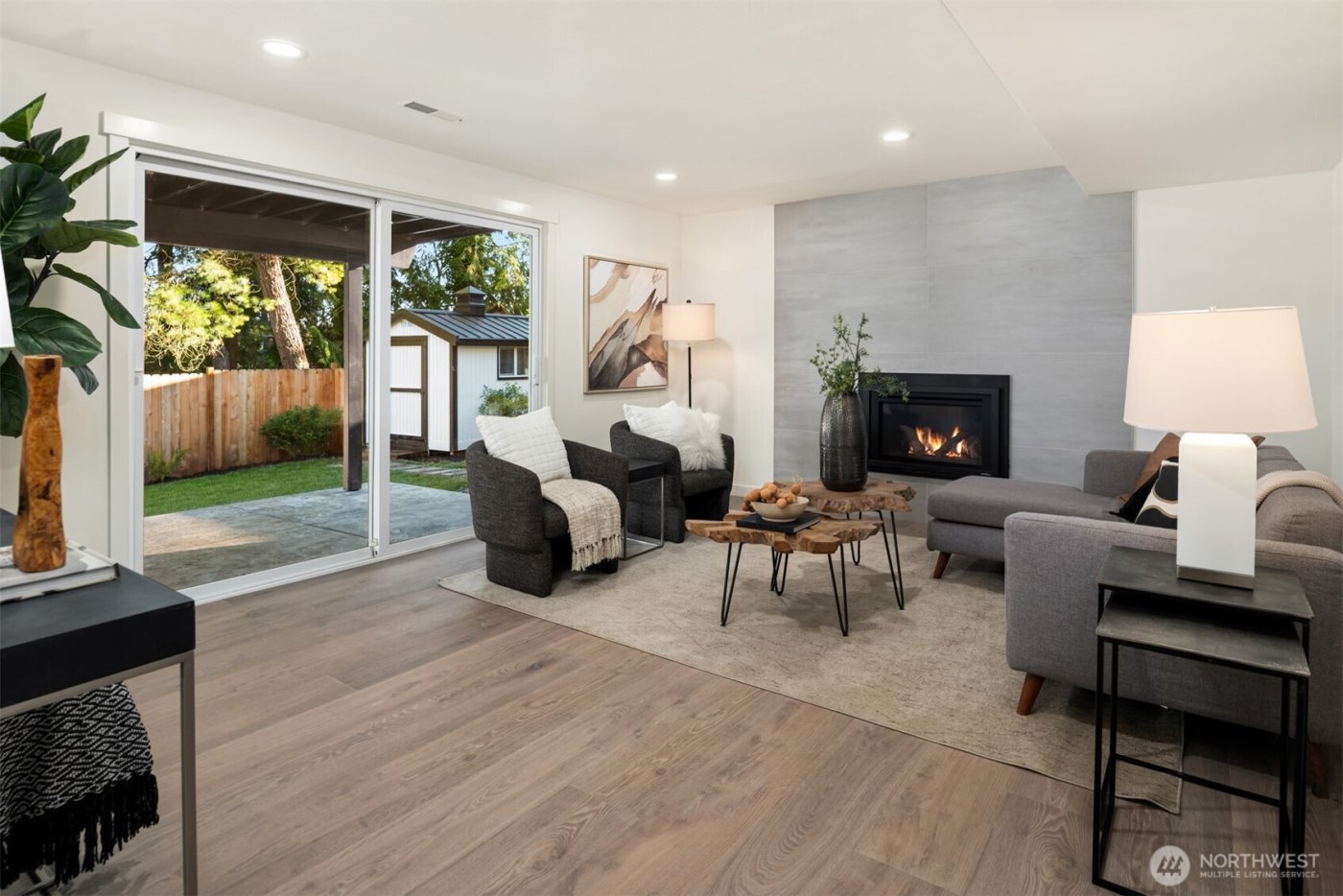 1023 109th Avenue SE, Bellevue, WA 98004