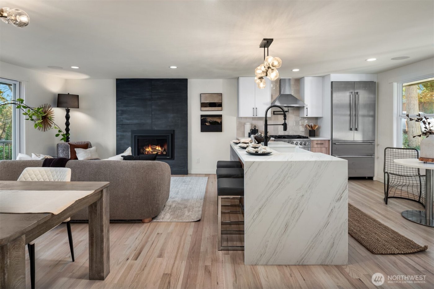 1023 109th Avenue SE, Bellevue, WA 98004