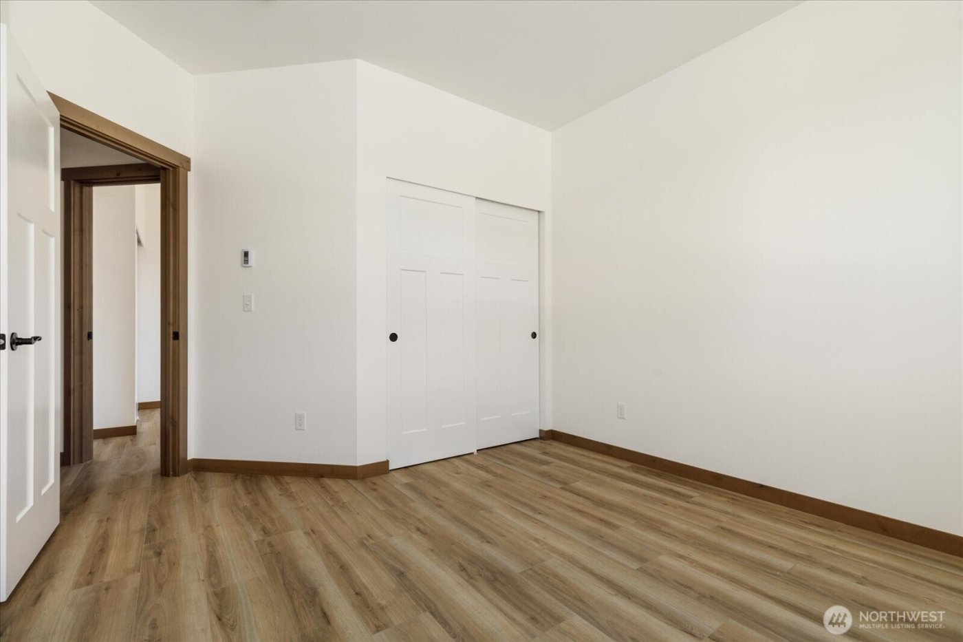 900 NW Shire Street , Oak Harbor, WA 98277