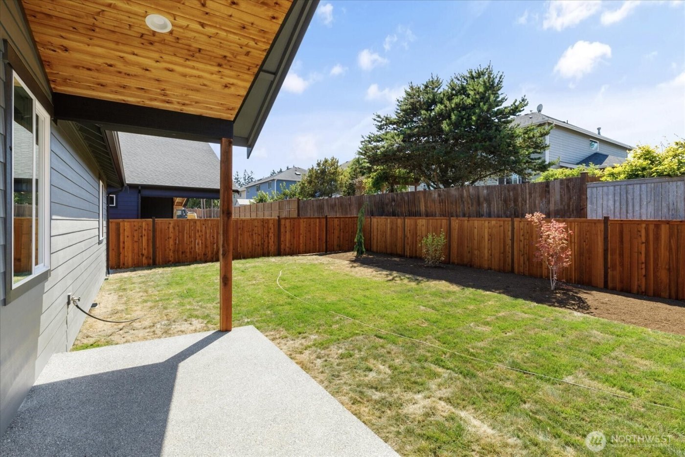 900 NW Shire Street , Oak Harbor, WA 98277