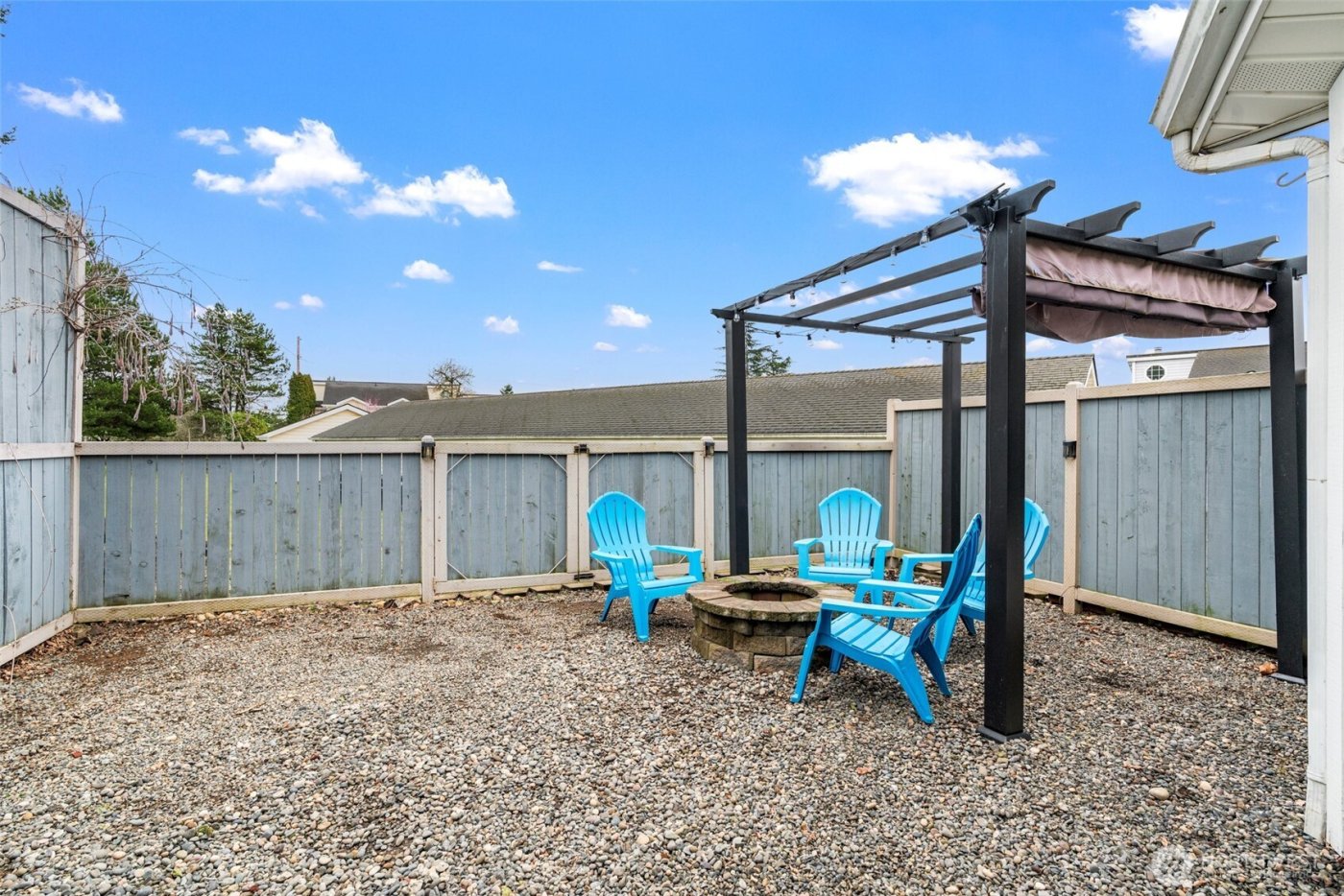 18604 48th Place S, SeaTac, WA 98188