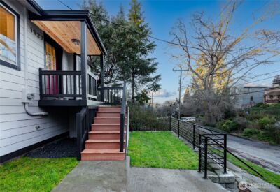 1927 42nd Avenue SW, Seattle, WA 98116 - Photo 33
