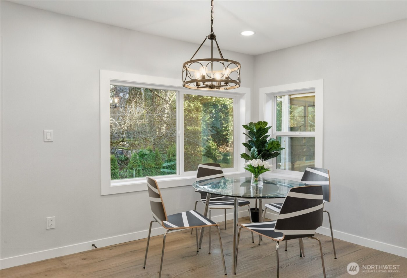 1927 42nd Avenue SW, Seattle, WA 98116