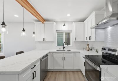 1927 42nd Avenue SW, Seattle, WA 98116 - Photo 10