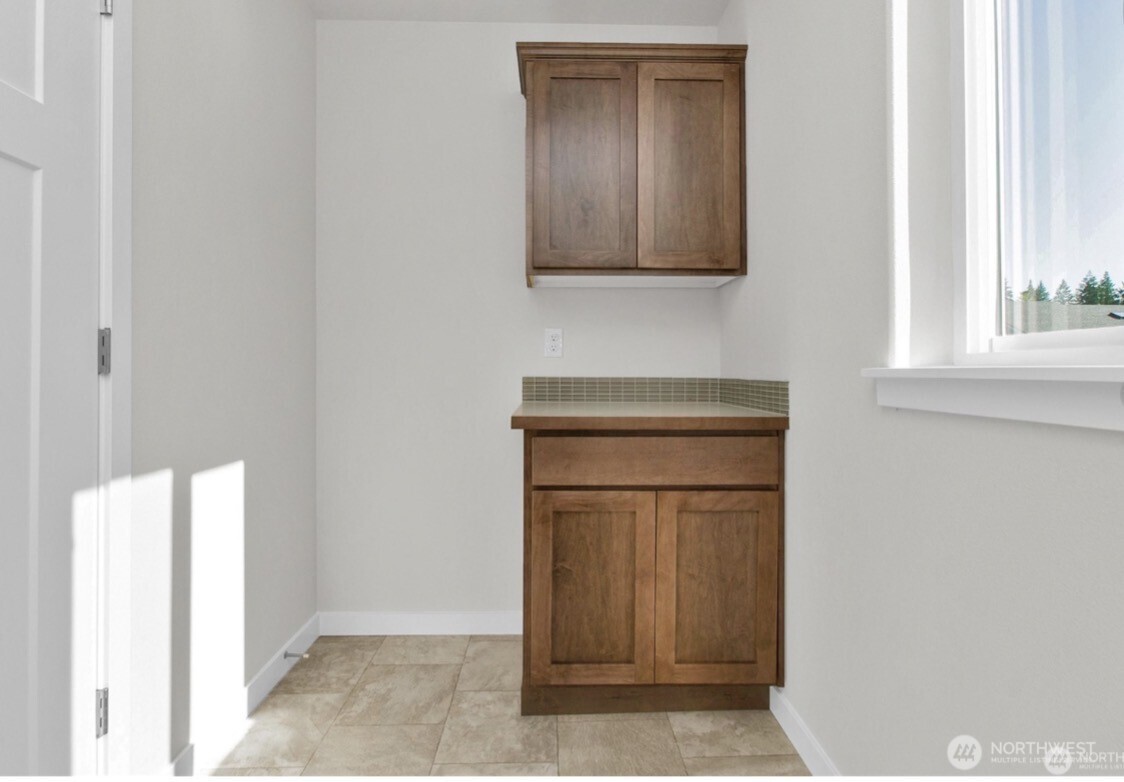 8525 Malia Ln. SE, Olympia, WA 98513