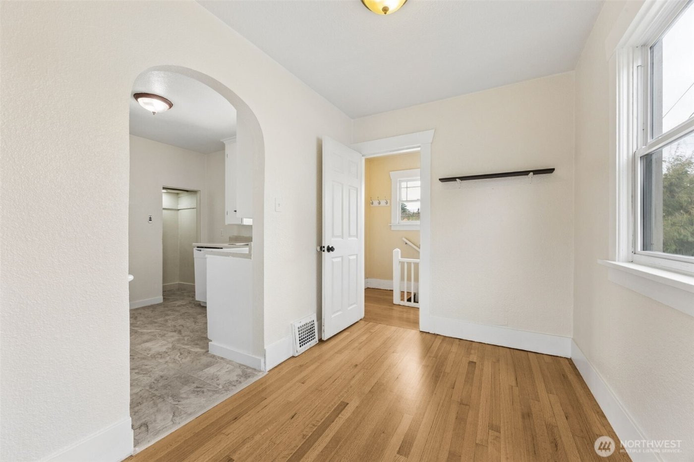 2112 S Ash Street , Tacoma, WA 98405