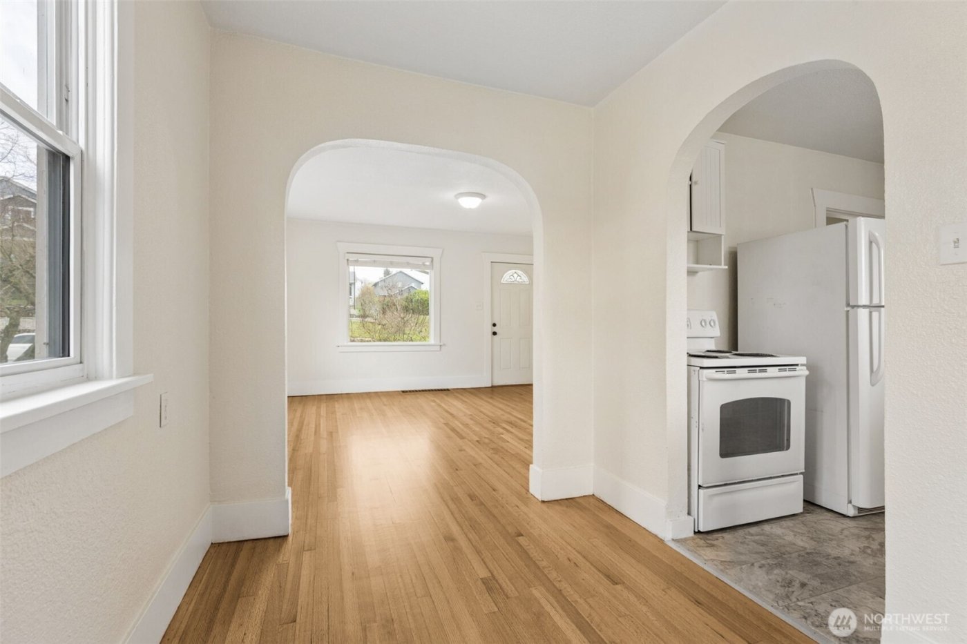 2112 S Ash Street , Tacoma, WA 98405