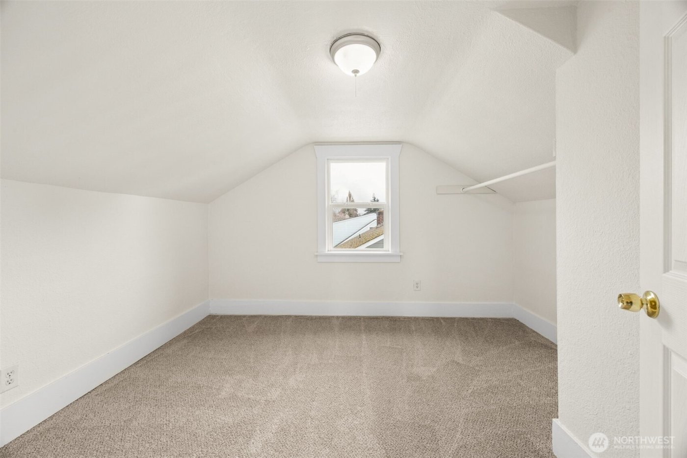 2112 S Ash Street , Tacoma, WA 98405