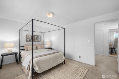 4877 Terrace Drive NE, Seattle, WA 98105 - Photo 21