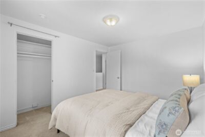 4877 Terrace Drive NE, Seattle, WA 98105 - Photo 24