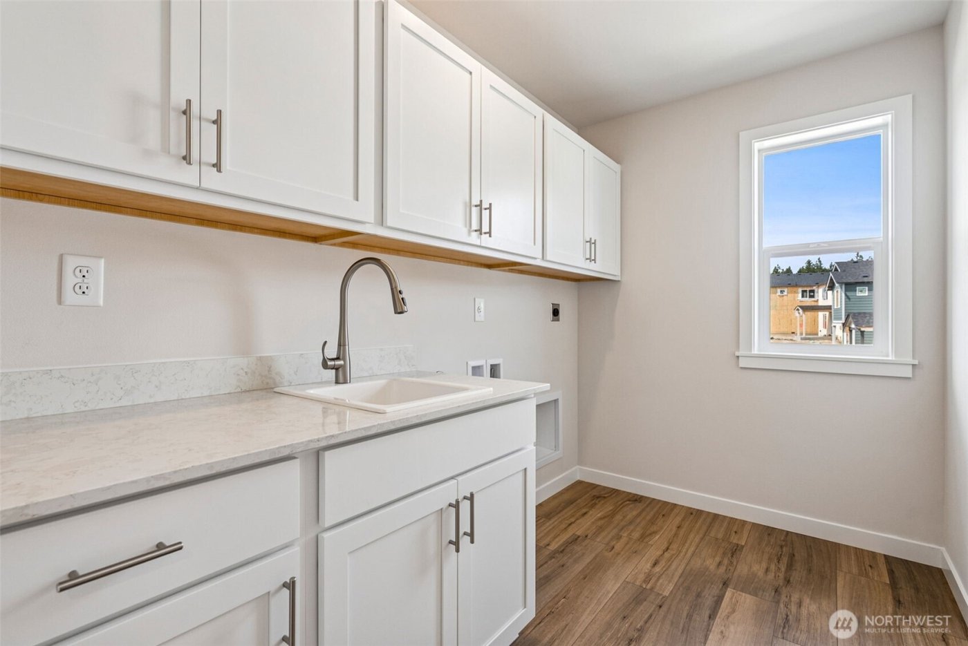 2055 NE Norseman Way , Poulsbo, WA 98370