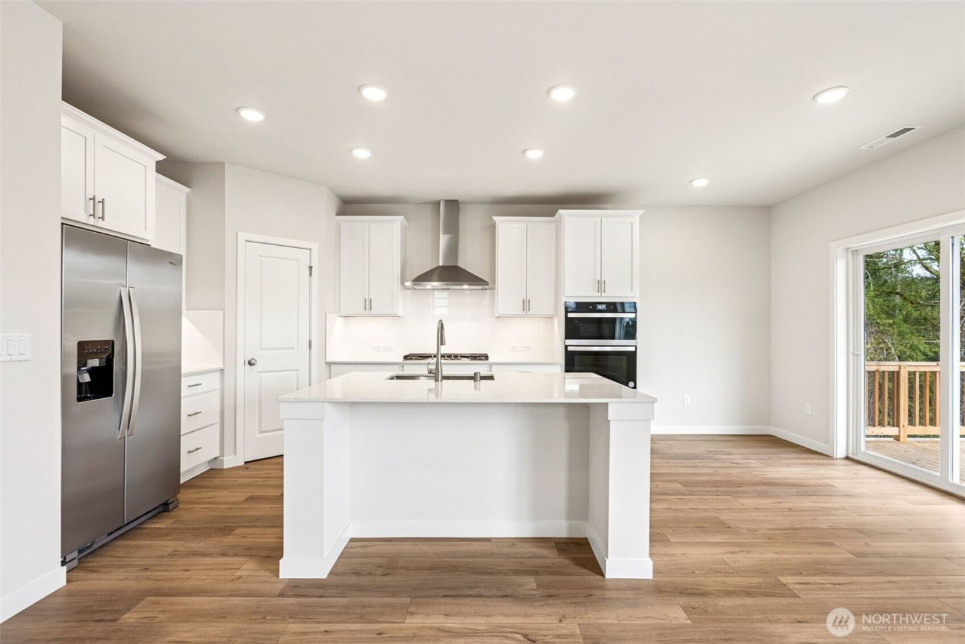 2055 NE Norseman Way , Poulsbo, WA 98370