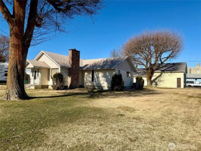 715 SE Pope Avenue , Wilbur, WA 99185